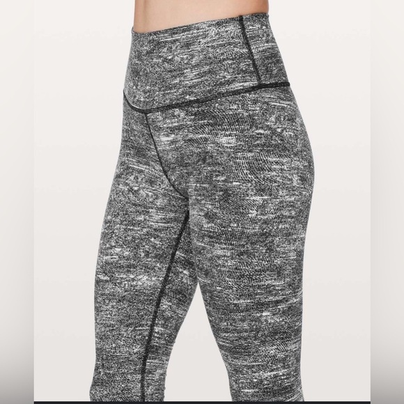 lululemon athletica Pants - Lululemon Wunder Under Hi-Rise 1/2 Tight (or Crop) in the "Air Time White Black"